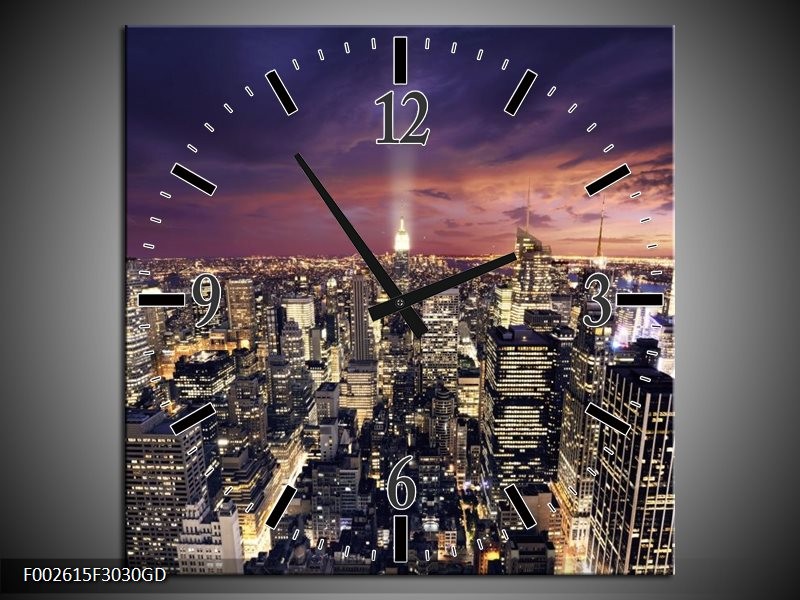 Wandklok op Glas Gebouw | Kleur: Paars, Grijs, Wit | F002615CGD