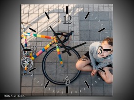 Wandklok Schilderij Fiets, Meid | Grijs, Geel